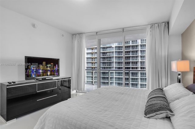 495 Brickell Ave 3708, Miami, FL 33131