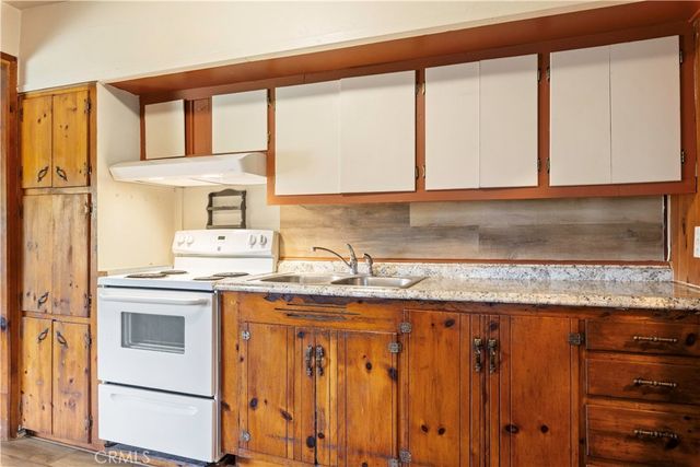 2600 Lakeshore, Upper Lake, CA 95485