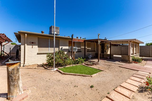 1468 S LAWTHER Drive, Apache Junction, AZ 85120