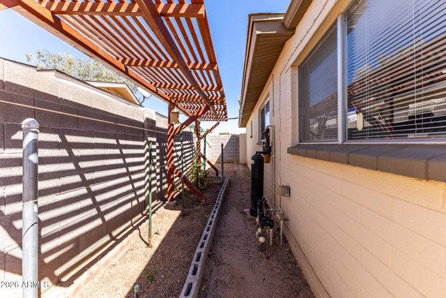 1468 S LAWTHER Drive, Apache Junction, AZ 85120