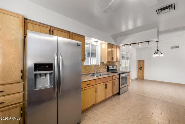 1468 S LAWTHER Drive, Apache Junction, AZ 85120