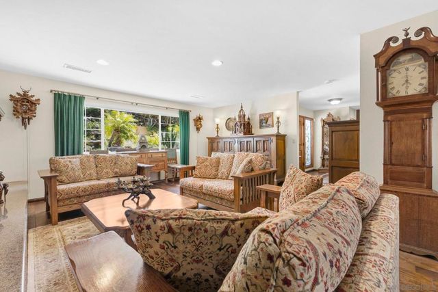 1057 Calle Mesita, Bonita, CA 91902