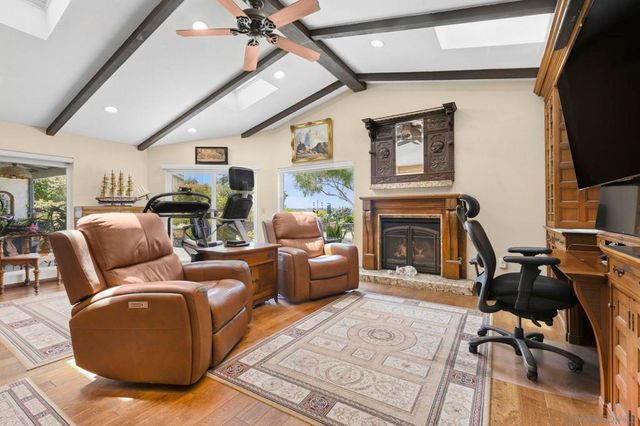 1057 Calle Mesita, Bonita, CA 91902