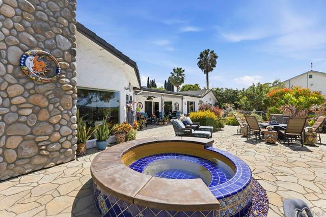 1057 Calle Mesita, Bonita, CA 91902