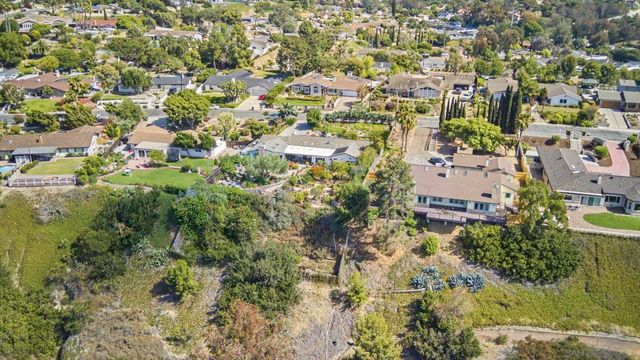 1057 Calle Mesita, Bonita, CA 91902