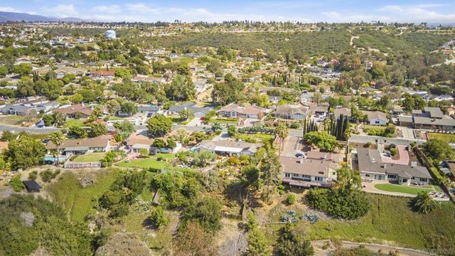 1057 Calle Mesita, Bonita, CA 91902