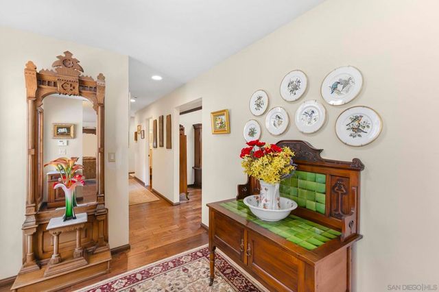 1057 Calle Mesita, Bonita, CA 91902