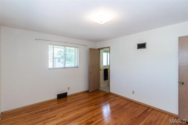 6319 Mackenzie Court, St Louis, MO 63123