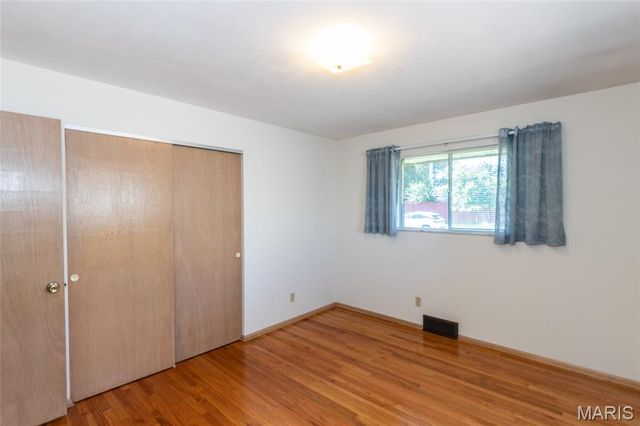 6319 Mackenzie Court, St Louis, MO 63123