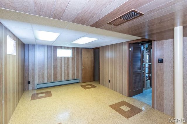 6319 Mackenzie Court, St Louis, MO 63123