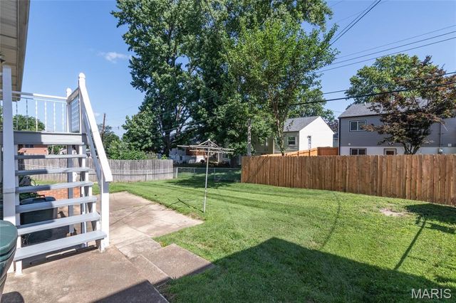 6319 Mackenzie Court, St Louis, MO 63123