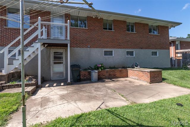 6319 Mackenzie Court, St Louis, MO 63123