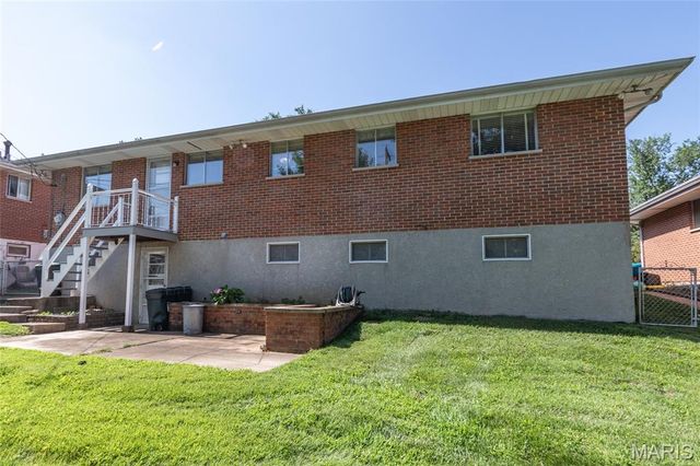 6319 Mackenzie Court, St Louis, MO 63123