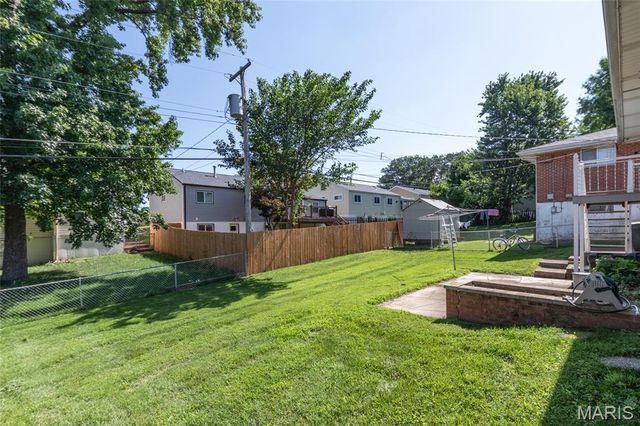 6319 Mackenzie Court, St Louis, MO 63123