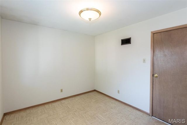6319 Mackenzie Court, St Louis, MO 63123