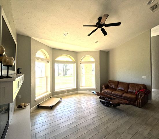 9805 Eldorado Drive, Burleson, TX 76028