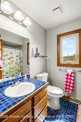 4915 Aspen Drive, Lansing, MI 48917