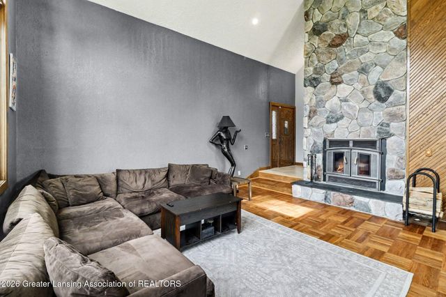 4915 Aspen Drive, Lansing, MI 48917