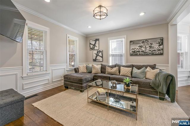 309 Maple Avenue, Oradell, NJ 07649