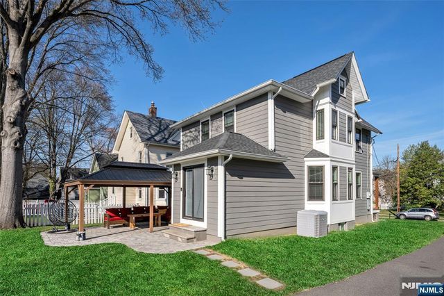 309 Maple Avenue, Oradell, NJ 07649