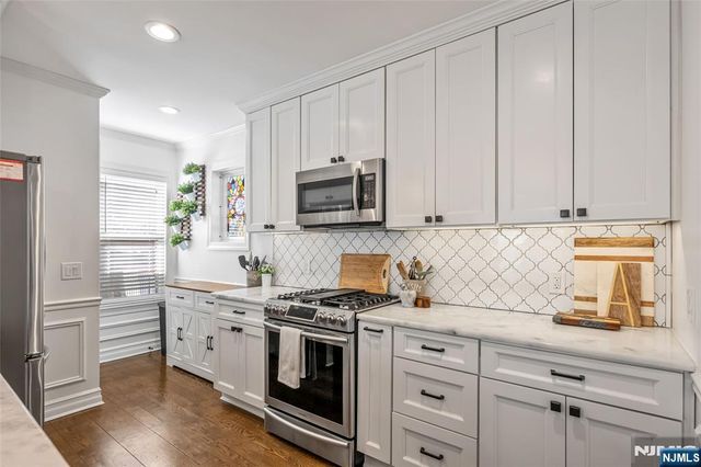 309 Maple Avenue, Oradell, NJ 07649