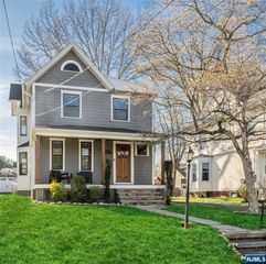 309 Maple Avenue, Oradell, NJ 07649