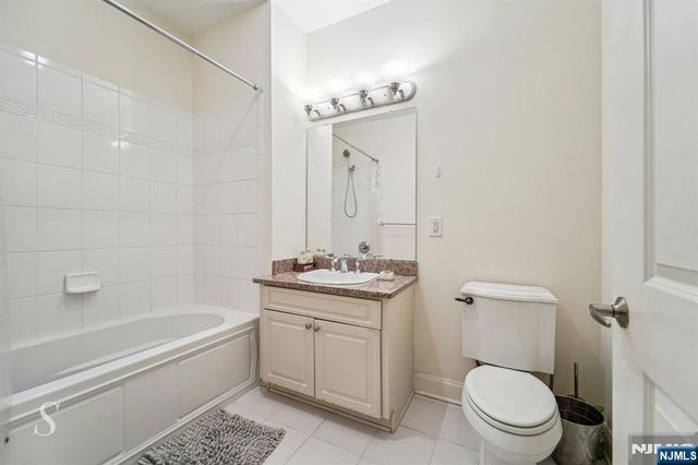 20 Ave At Port Imperial 113, West New York, NJ 07093