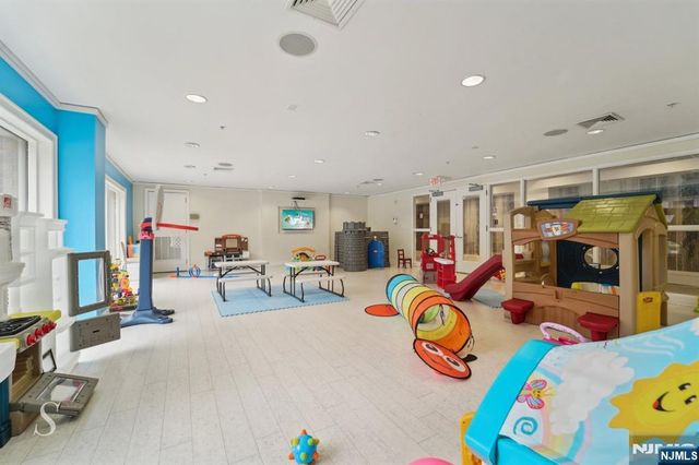 20 Ave At Port Imperial 113, West New York, NJ 07093