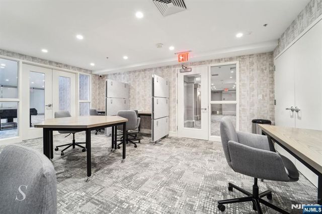 20 Ave At Port Imperial 113, West New York, NJ 07093