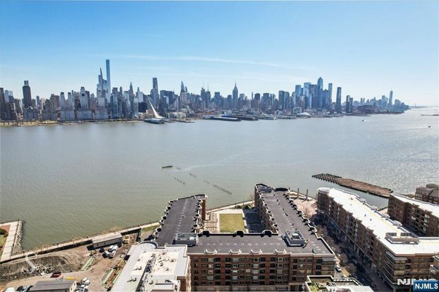 20 Ave At Port Imperial 113, West New York, NJ 07093