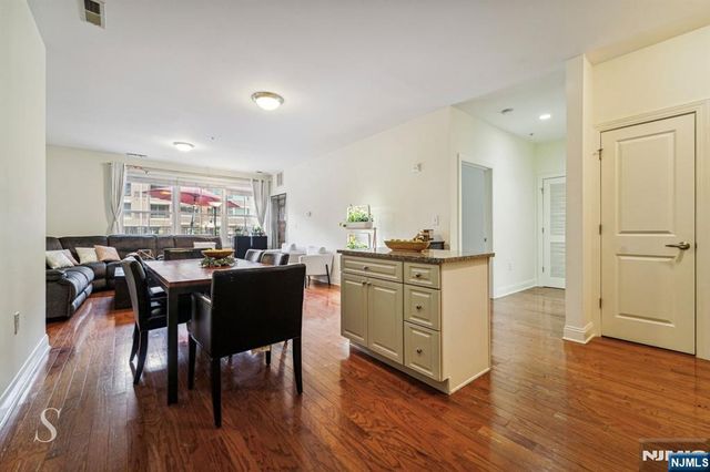 20 Ave At Port Imperial 113, West New York, NJ 07093