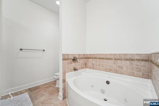 20 Ave At Port Imperial 113, West New York, NJ 07093