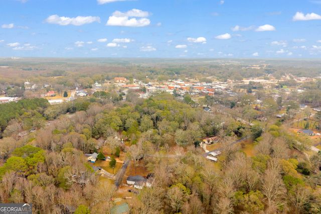 118 Old City Park Rd, Lavonia, GA 30553