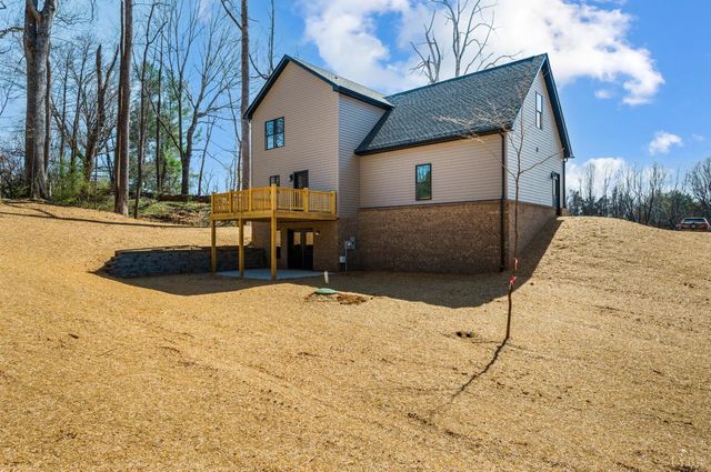 2199 Cottontown Rd, Forest, VA 24551