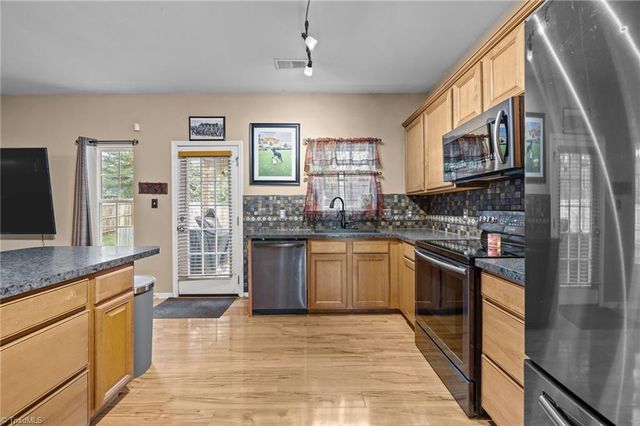 4328 Morning Ridge Lane, Winston-salem, NC 27101