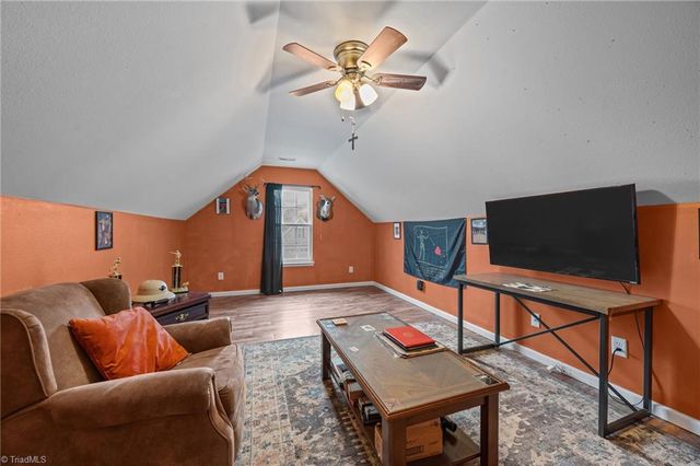 4328 Morning Ridge Lane, Winston-salem, NC 27101