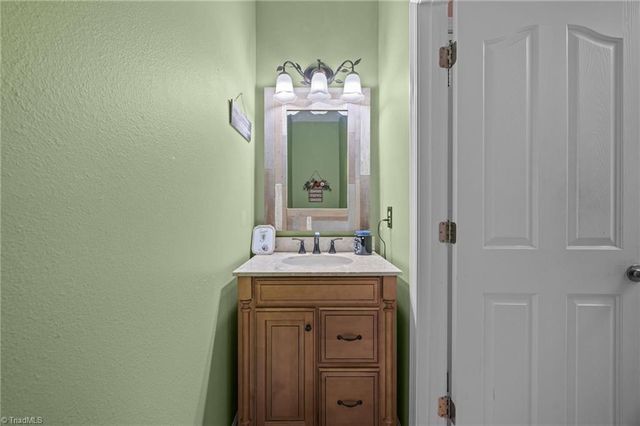 4328 Morning Ridge Lane, Winston-salem, NC 27101