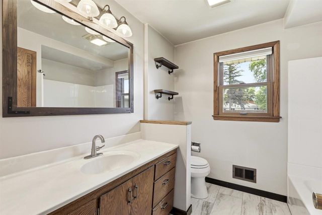 3517 W FLORIDA AVENUE, Appleton, WI 54914
