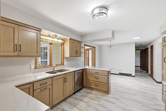3517 W FLORIDA AVENUE, Appleton, WI 54914