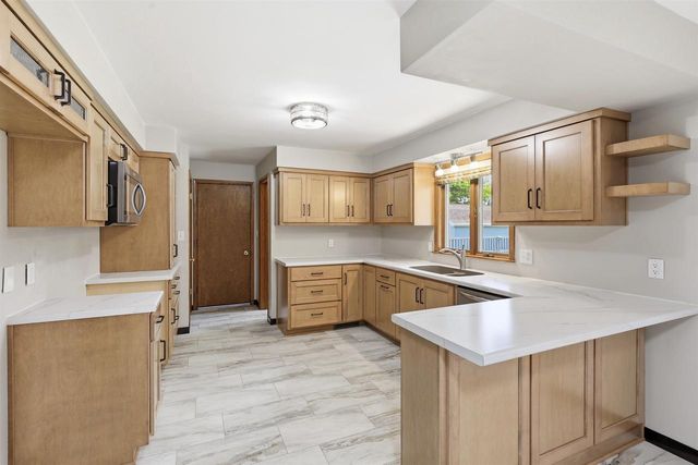 3517 W FLORIDA AVENUE, Appleton, WI 54914