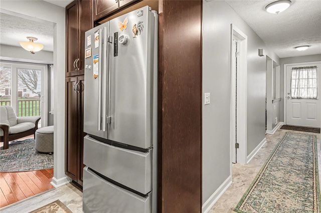 481 Nadine Dr, Webster, NY 14580