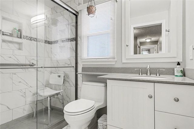 481 Nadine Dr, Webster, NY 14580