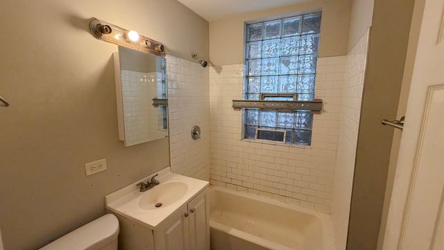 435 E 88th Place, Chicago, IL 60619