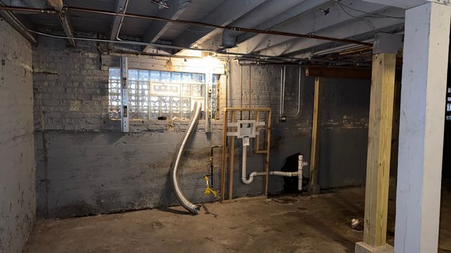 435 E 88th Place, Chicago, IL 60619