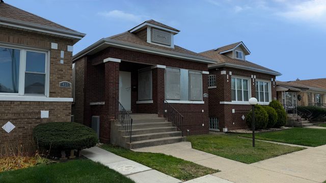 435 E 88th Place, Chicago, IL 60619