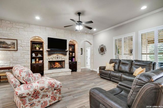 30172 Setterfeld, Fair Oaks Ranch, TX 78015