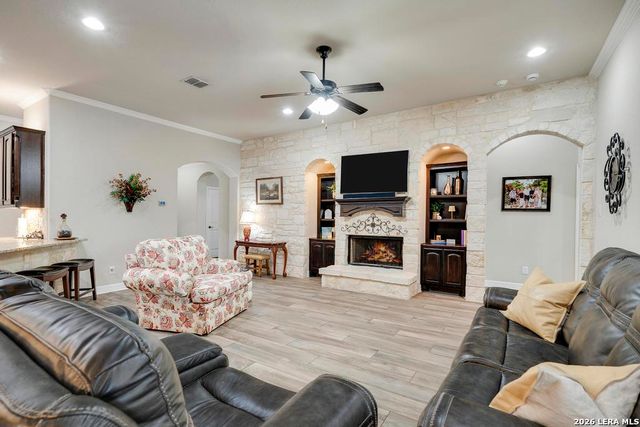 30172 Setterfeld, Fair Oaks Ranch, TX 78015