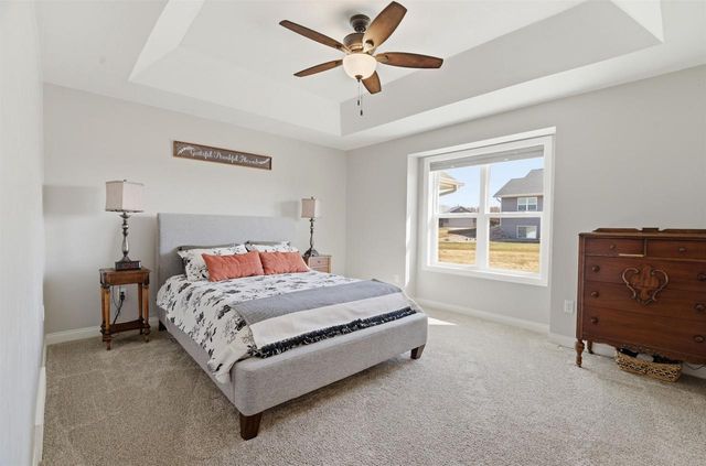204 ZACHAREY COURT, New London, WI 54961