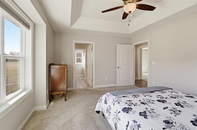 204 ZACHAREY COURT, New London, WI 54961