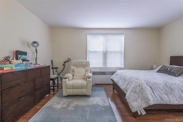 74-45 Yellowstone Boulevard 4H, Rego Park, NY 11374